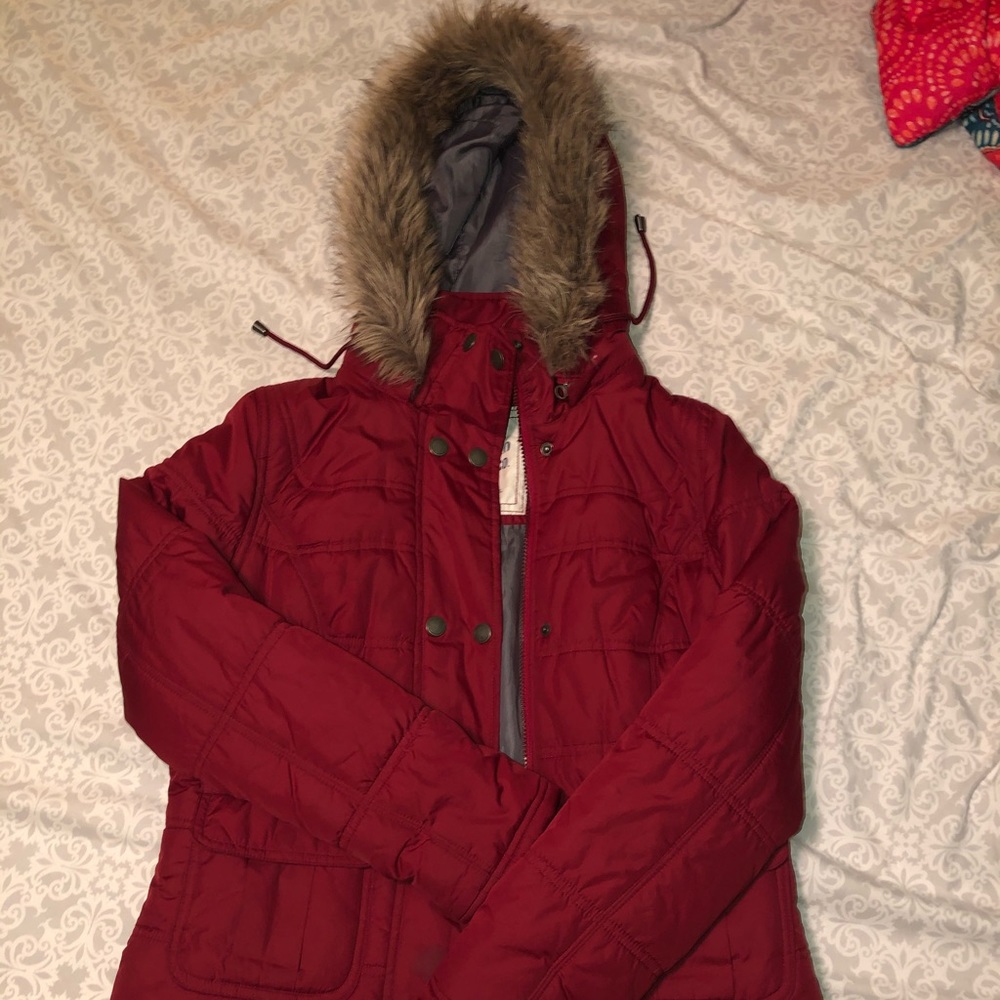 Red coat - Picture 5 of 5